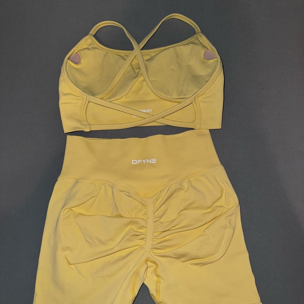 NEW DFYNE SET
